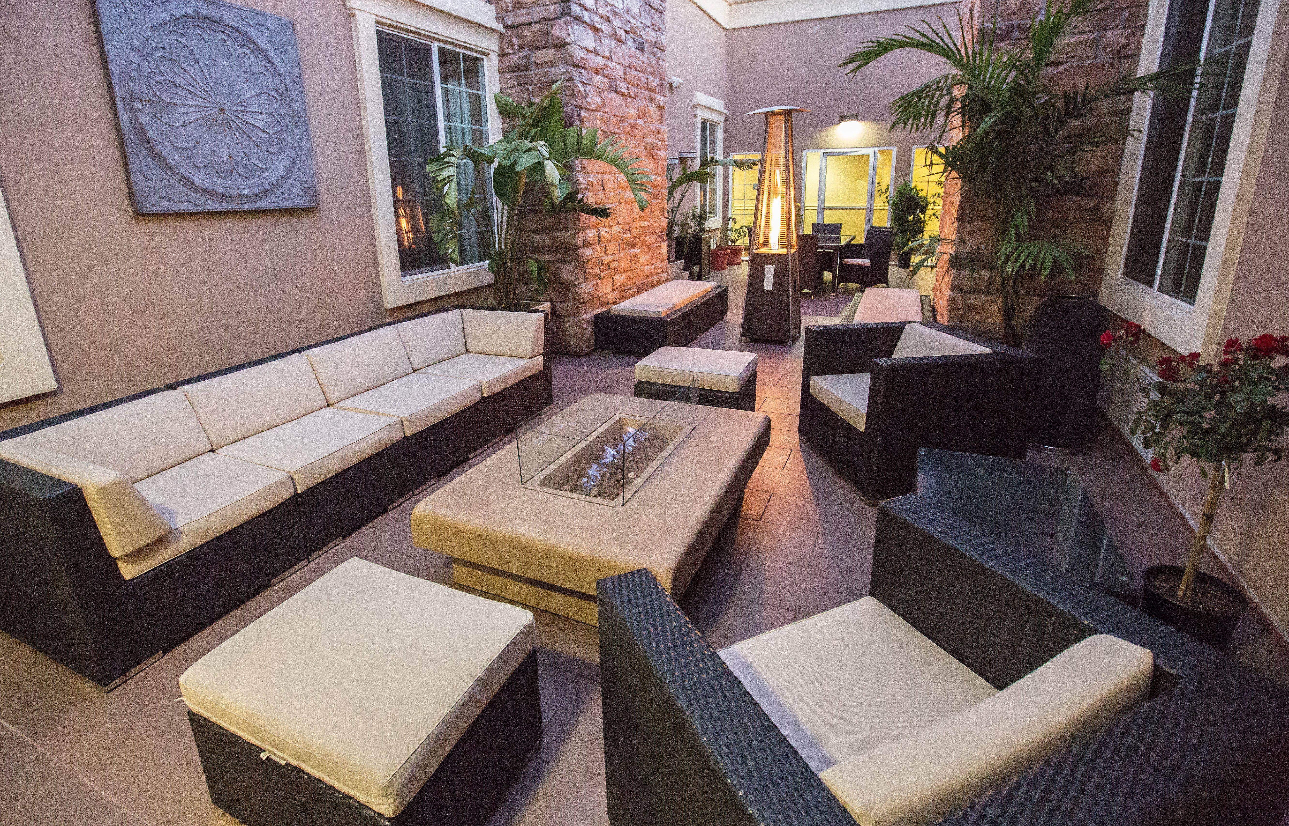 Holiday Inn Express Benicia By Ihg Eksteriør billede